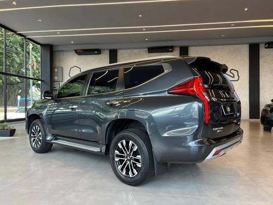 MITSUBISHI PAJERO SPORT 2.4 16V MIVEC TURBO DIESEL HPE AWD AUTOMÁTICO